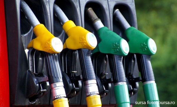 Consiliul Concurenței anchează creșterile de prețuri la carburanți. Petrolul, la cea mai mare valoare din ultimii opt ani