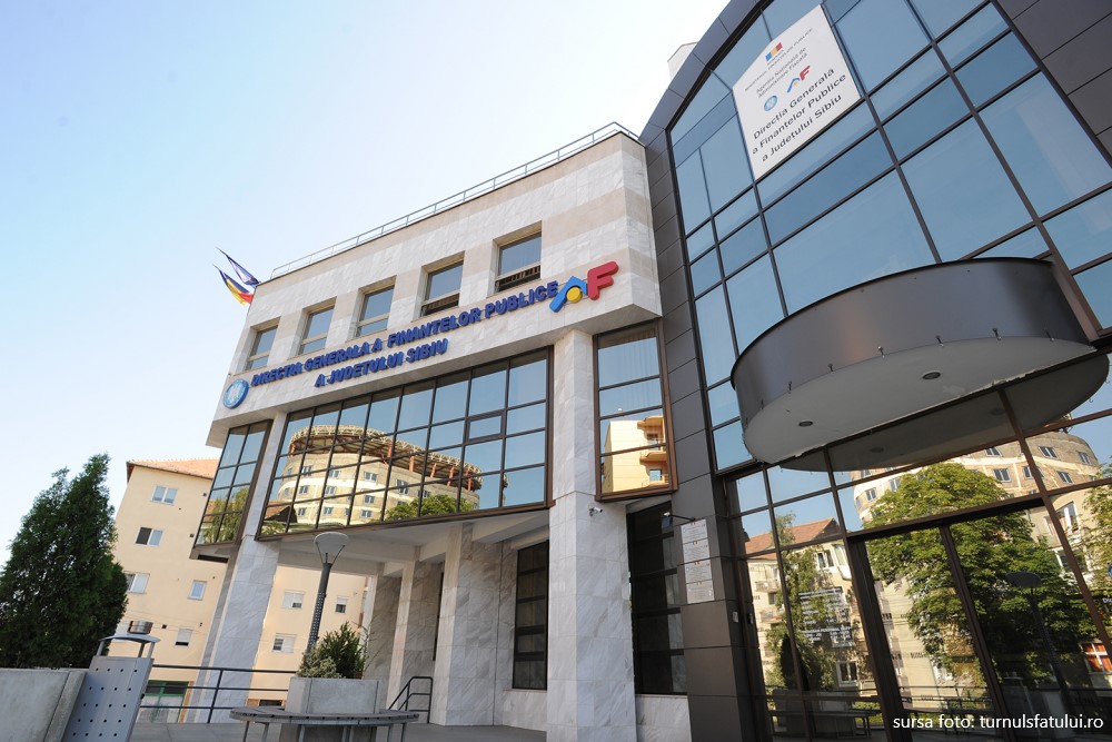 ANAF a demarat proiectul pilot prin care îi determină pe profesorii din Sibiu să-și plătească impozitele