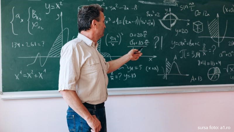 Elevii nu vor mai putea face meditații cu profesorii de la clasă, transmite ministrul Educației