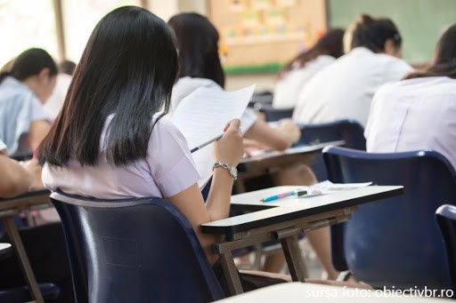 Numărul elevilor care vor susţine examenul maturităţii în această vară este mult mai mic decât în anii precedenți